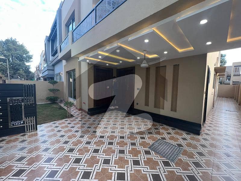 10 Marla Lavish Designer Slightly Used House For Sale In Secter C Bahria Town Lahore