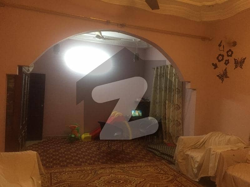 400 Sq Yards G+2 House Available For Sale In Gulshan-e-kaneez Fatima Block 4