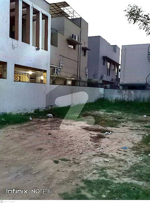 10 Marla Beautiful Hot Location Plot For Sale In Paragon City Lahore
