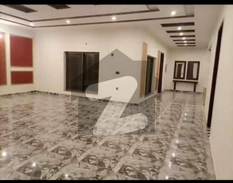 1 Kanal Brand New Facing Park Upper Portion Available For Rent