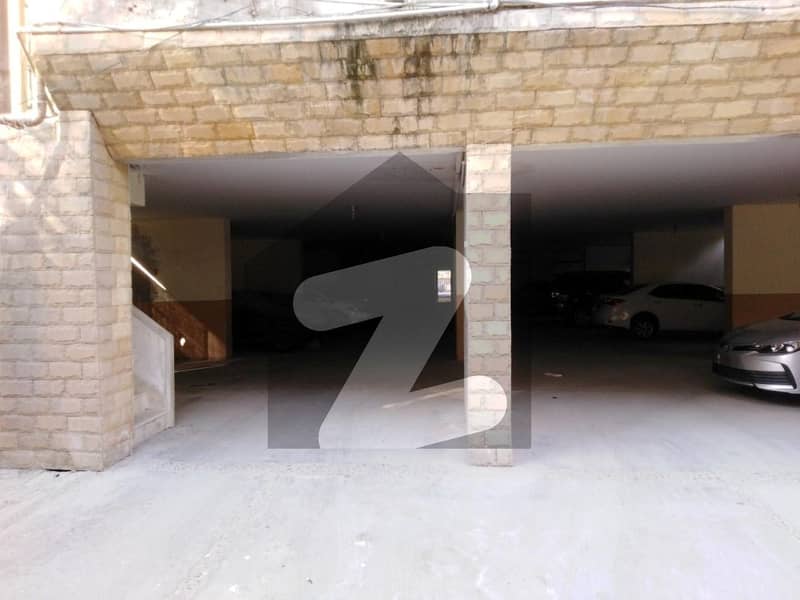 A Flat Of 6000 Square Feet In Karachi