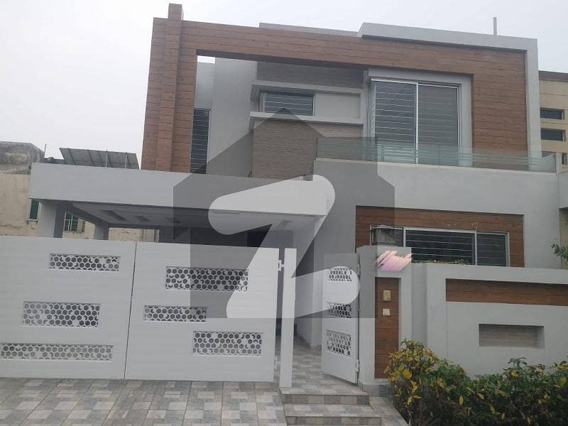 10 Marla House In Dha Phase 5 - Block K For Sale At Good Location