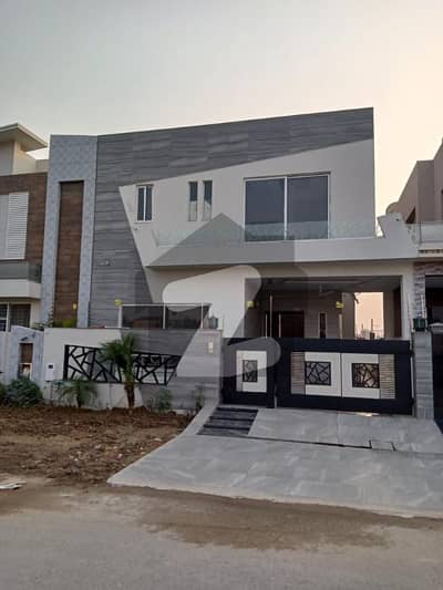 5 Marla Top Location Modern House for Sale