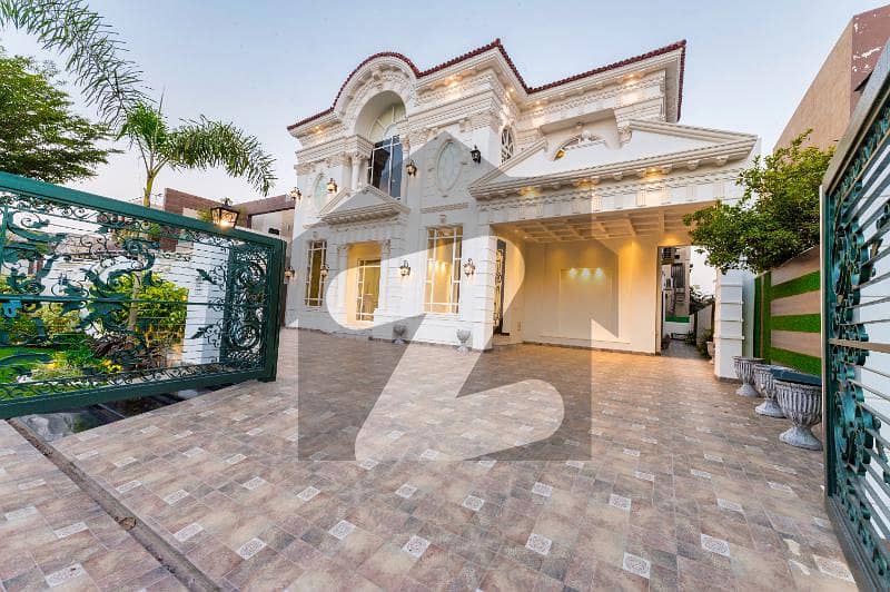 20 Marla Luxury Spanish Bungalow Near Wateen Chowk