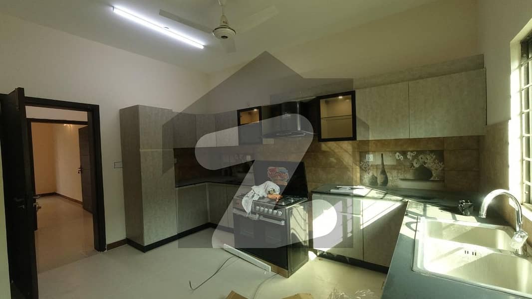 Get This Amazing 375 Square Yards House Available In Askari 5 - Sector J