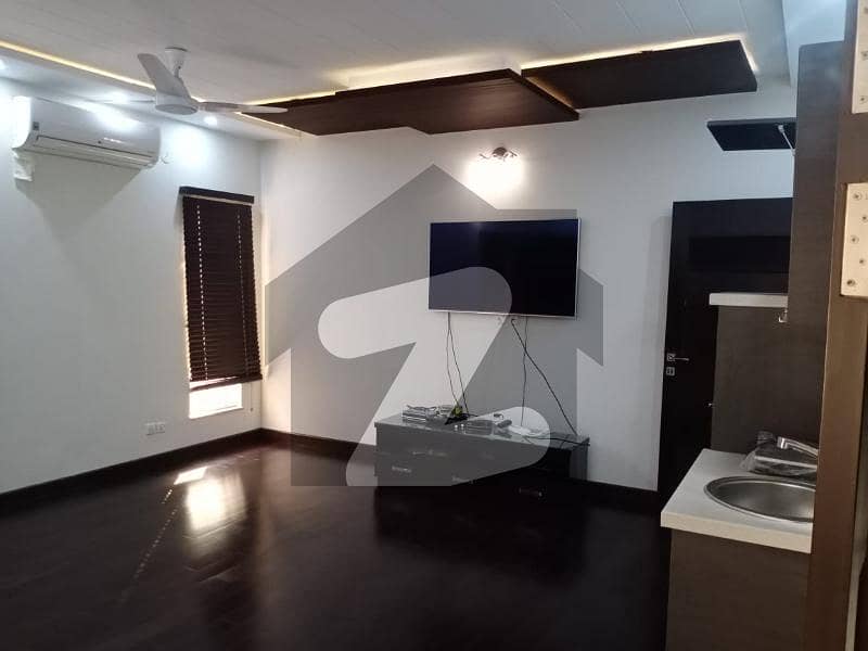 1 Kanal Beautiful Upper Portion For Rent In Dha Phase7 Z2 Block Lahore