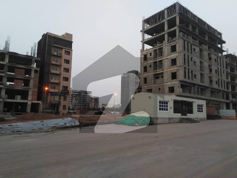 In Bahria Business District 1000 Square Feet Penthouse For sale