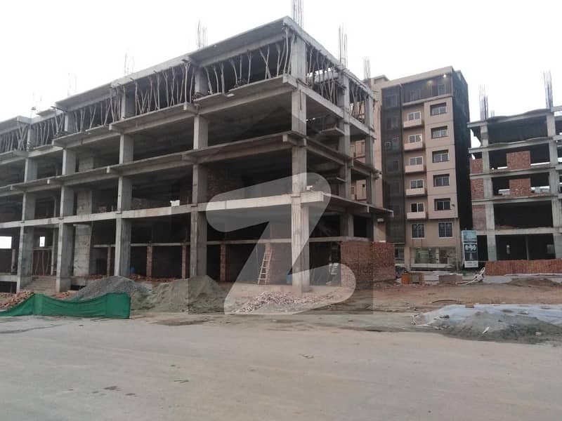 Bahria Business District Penthouse For sale Sized 950 Square Feet