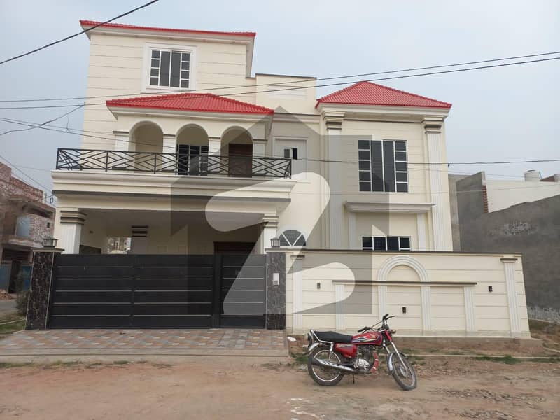 Jeewan City - Phase 3 House Sized 9 Marla For rent