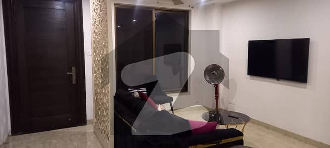 ڈی ایچ اے فیز 8 ڈیفنس (ڈی ایچ اے) لاہور میں 2 کمروں کا 4 مرلہ فلیٹ 85 ہزار میں کرایہ پر دستیاب ہے۔