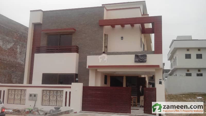 Just Newly Built - 11 Marla House - Excellent Condition For Sale Just Newly Built - 11 Marla House - Excellent Condition For Sale