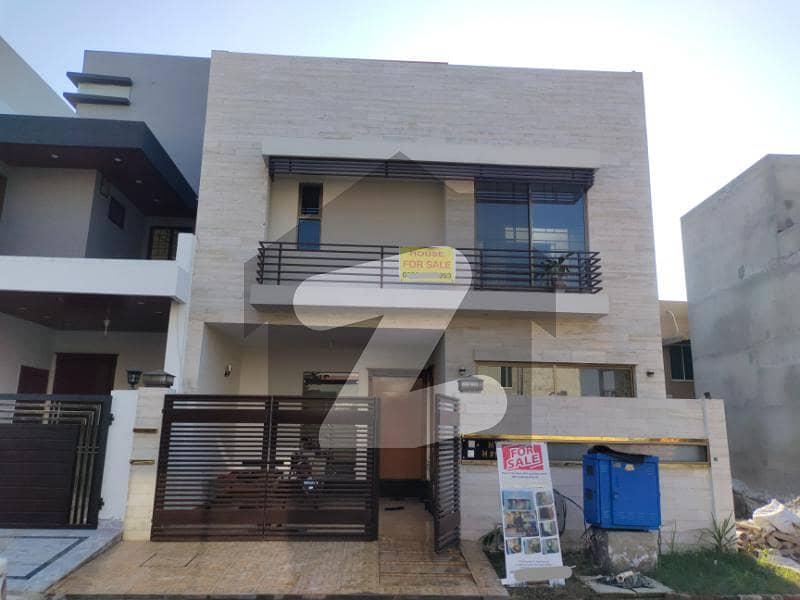 7 Marla Modern Brand New House For Sale In Lake City Lahore