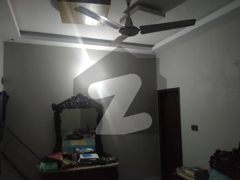 240 Square Yards Upper Portion For rent In Gulshan-e-Iqbal - Block 1