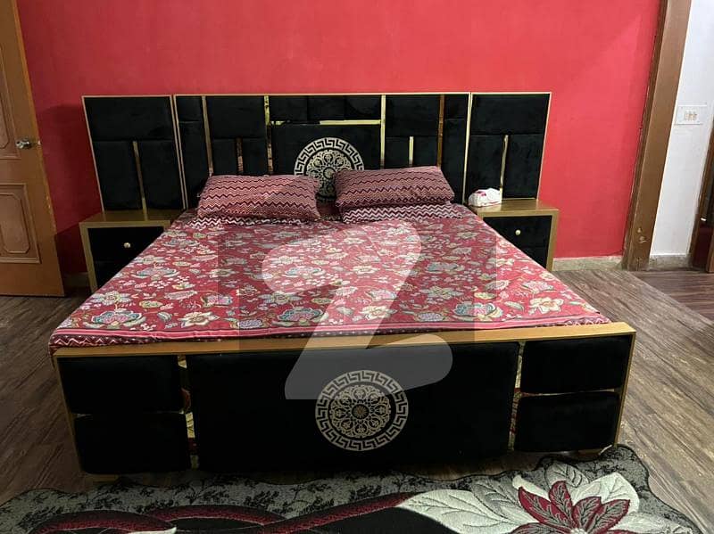 call only no Whatsapp
3 bedrooms with kitchen available for rent in E7