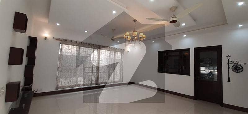 One Kanal Beautiful Upper Portion With Separate Entrance Common Main Gate For Rent In Dha Phase 5