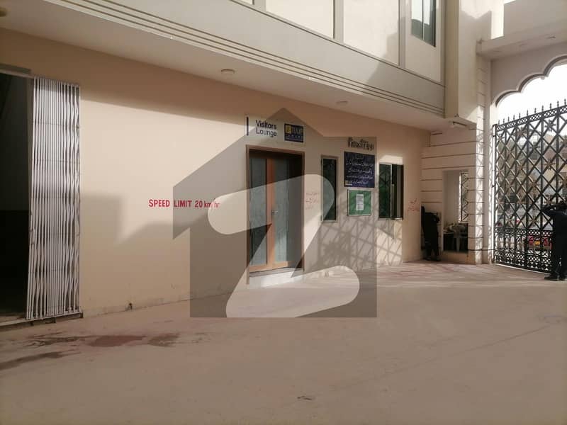 Unoccupied Corner Flat Of 1800 Square Feet Is Available For rent In Saadi Road