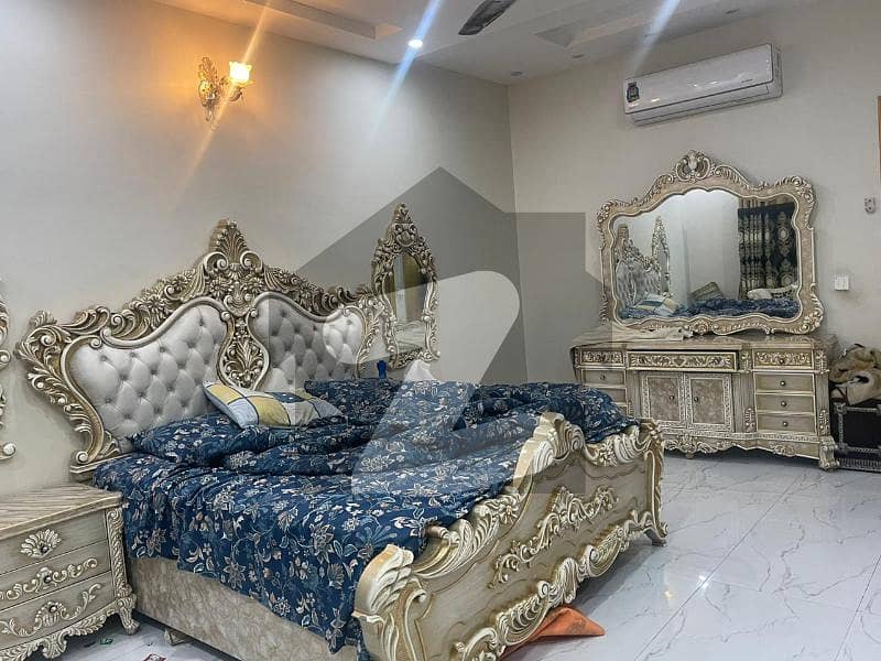 علامہ اقبال ٹاؤن ۔ رچنا بلاک علامہ اقبال ٹاؤن لاہور میں 9 کمروں کا 1 کنال مکان 10 کروڑ میں برائے فروخت۔