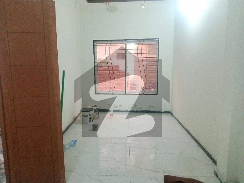 علی عالم گاڈرن لاہور میں 3 کمروں کا 3 مرلہ مکان 88 لاکھ میں برائے فروخت۔