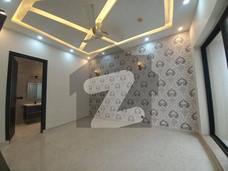 10 Marla Beautiful Upper Portion With 2 Luxury Bedrooms For Rent | Dha Phase 5