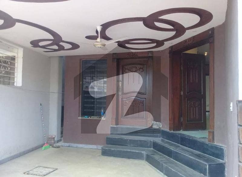 10 Marla Upper Portion Available For Rent In Bahria Town Phase-8, Awais Block ,rwp