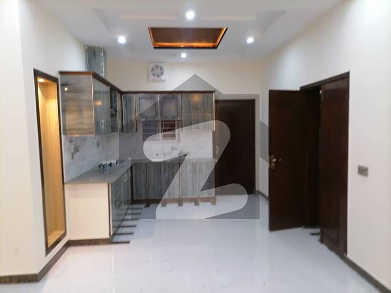 In Nawab Town - Block D Lower Portion Sized 12 Marla For rent