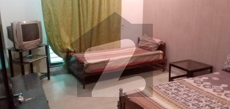 1 Bed Furnished For Rent In Dha Phase 5 Lahore For Female