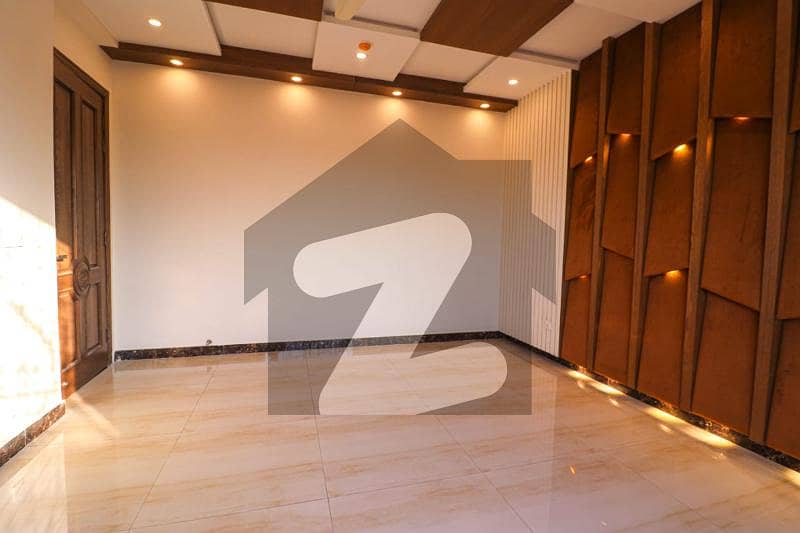 3 Marla Lower Portion Available For RENT in Main Ghazi Road lahore