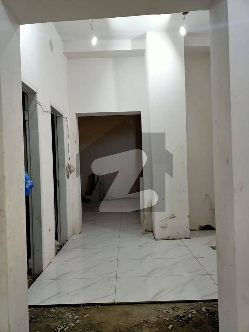 ایبٹ روڈ لاہور میں 5 مرلہ عمارت 3.5 کروڑ میں برائے فروخت۔