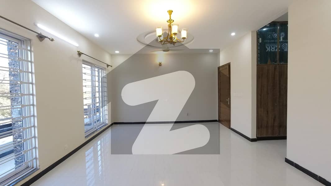 Centrally Located Prime Location Upper Portion In G-11 Is Available For rent