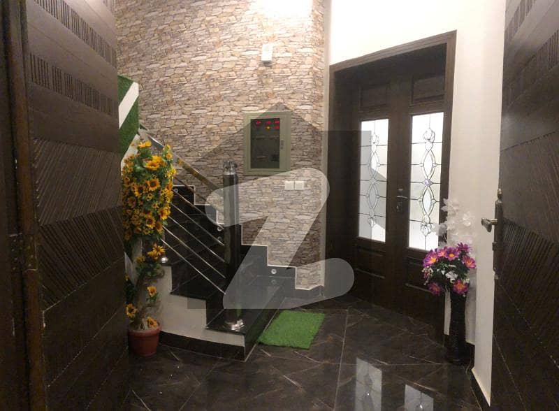 10 MARLA LIKE NEW LOWER PORTION FOR RENT IN SHAHEEN BLOCK BAHRIA TOWN LAHORE