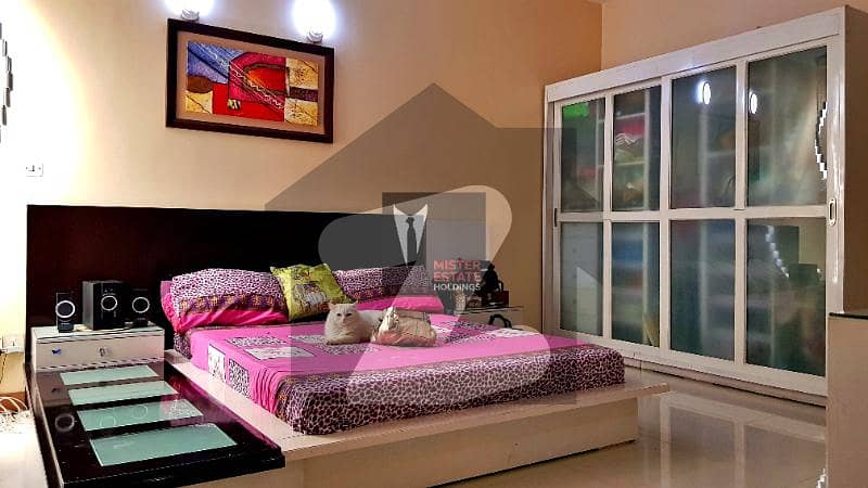 کے ڈی اے آفیسرز سوسائٹی گلشنِ اقبال ٹاؤن کراچی میں 4 کمروں کا 10 مرلہ زیریں پورشن 5 کروڑ میں برائے فروخت۔