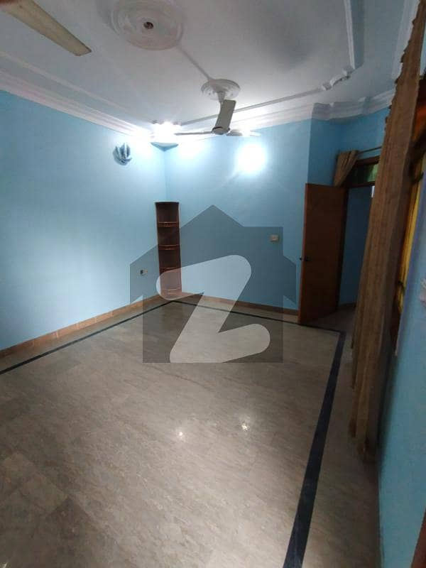 200 Yard House For Sale In Kaneez Fatima Society Block 4