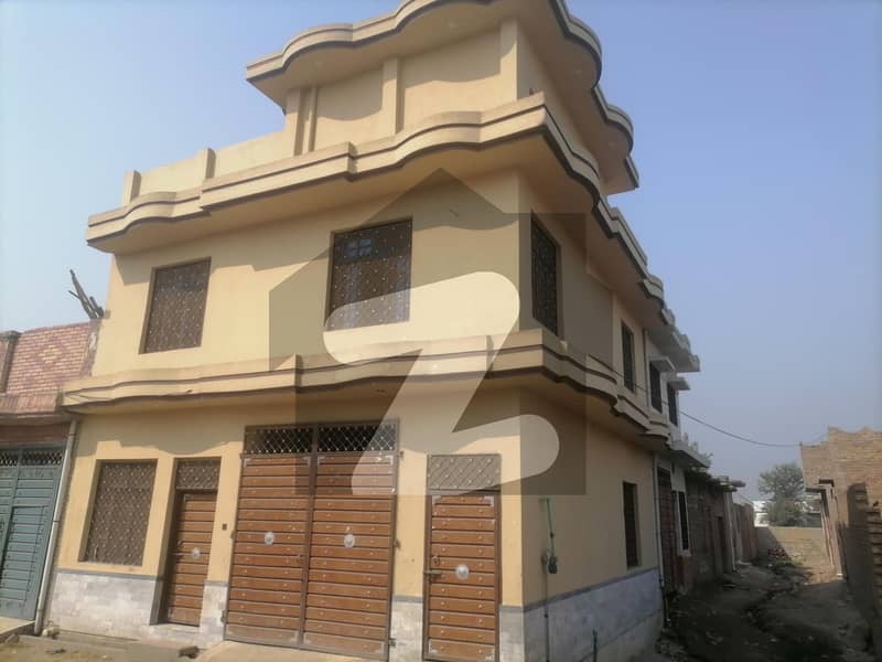 پاجیگی روڈ پشاور میں 6 کمروں کا 4 مرلہ مکان 85 لاکھ میں برائے فروخت۔