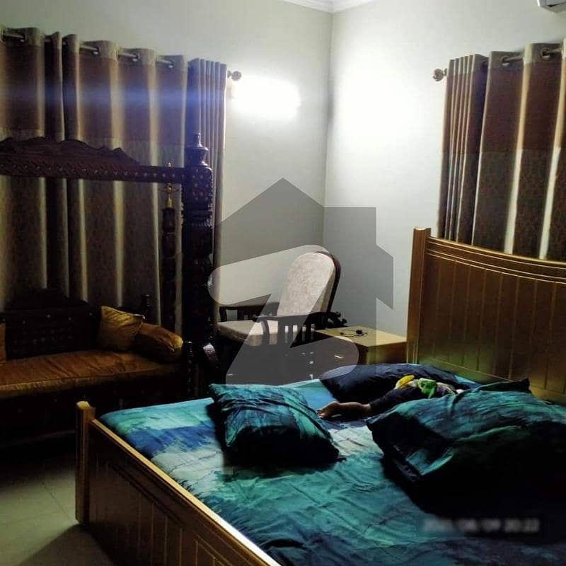 دہلی مرکنٹائل سوسائٹی گلشنِ اقبال ٹاؤن کراچی میں 3 کمروں کا 12 مرلہ بالائی پورشن 5 کروڑ میں برائے فروخت۔