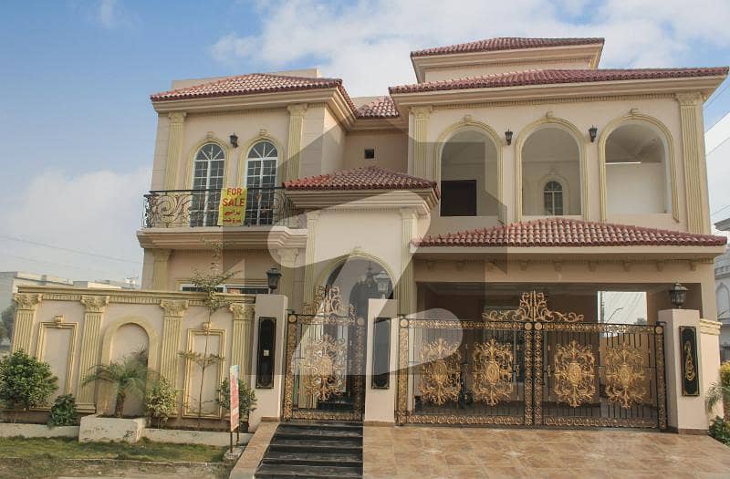 13 Marla Corner Beautiful House For Sale In Punjab University Society Phase 2