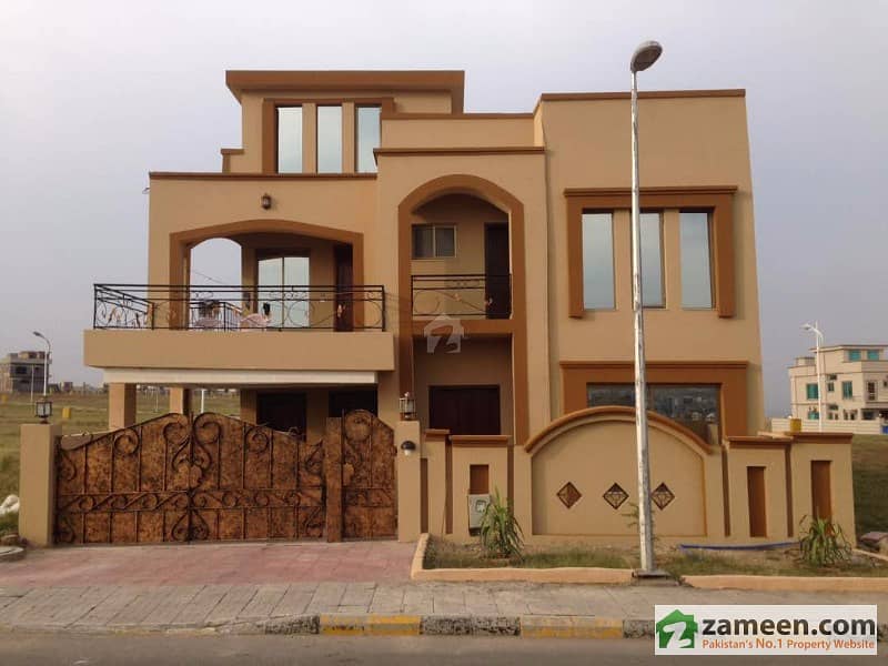 Bahria Town Phase 8 Rawalpindi Sector F1 Brand New 12 Marla House Owner