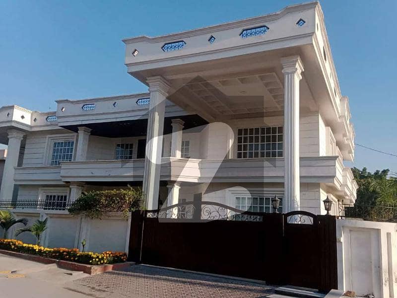 800 Square Yards House For Sale In Chaklala Scheme-iii, Rawalpindi.