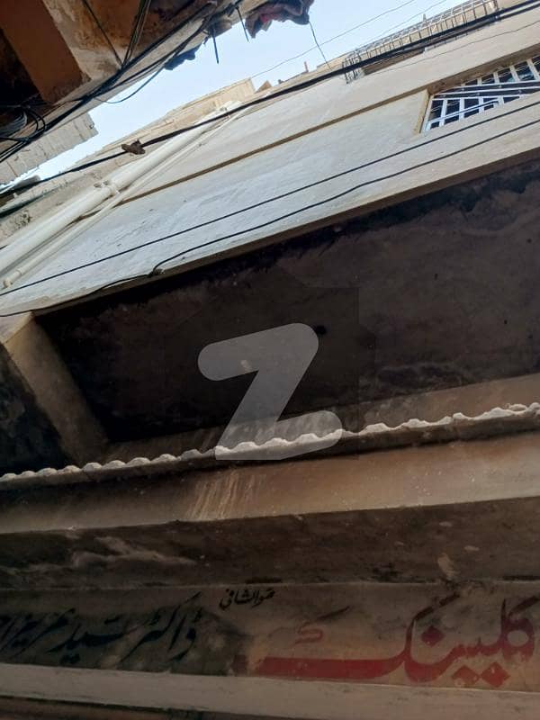 جمشید روڈ کراچی میں 6 کمروں کا 3 مرلہ مکان 2.6 کروڑ میں برائے فروخت۔