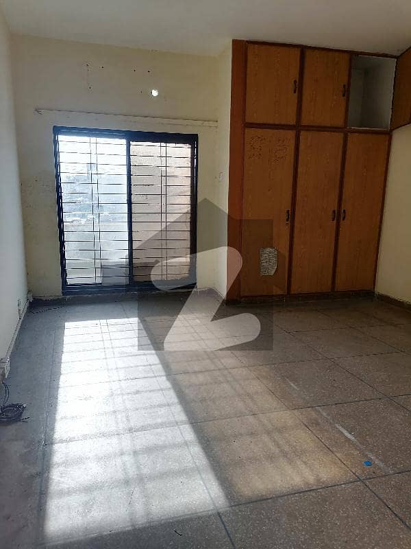 2250 Sq Feet Office For Rent In DHA Main Boulevard