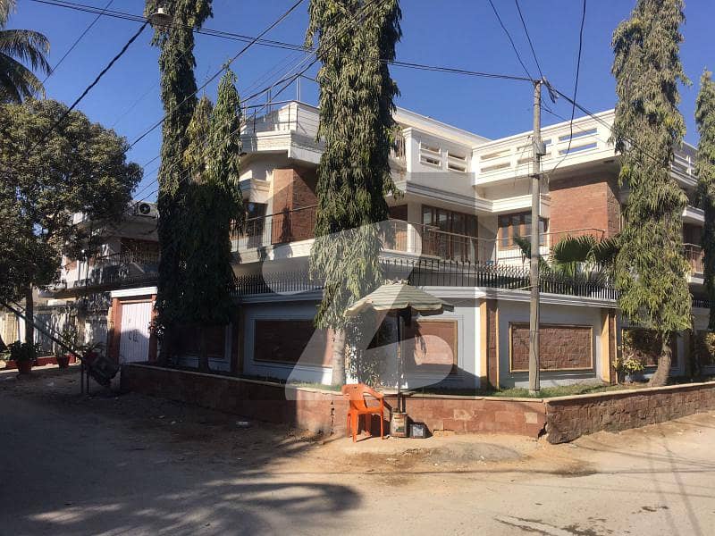 Silent Commercial Independent Bungalow For Rent Near Rashid Minhas And University Rd