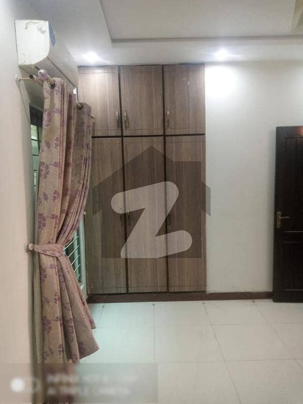 بحریہ ٹاؤن ۔ بلاک بی بی بحریہ ٹاؤن سیکٹرڈی بحریہ ٹاؤن لاہور میں 3 کمروں کا 5 مرلہ مکان 2.15 کروڑ میں برائے فروخت۔