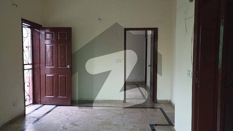 3 Marla Upper Portion For Rent In Shabaz Block Mustafa