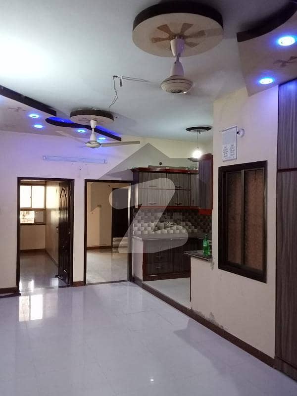 ناظم آباد - بلاک 5ڈی ناظم آباد کراچی میں 3 کمروں کا 5 مرلہ بالائی پورشن 73 لاکھ میں برائے فروخت۔