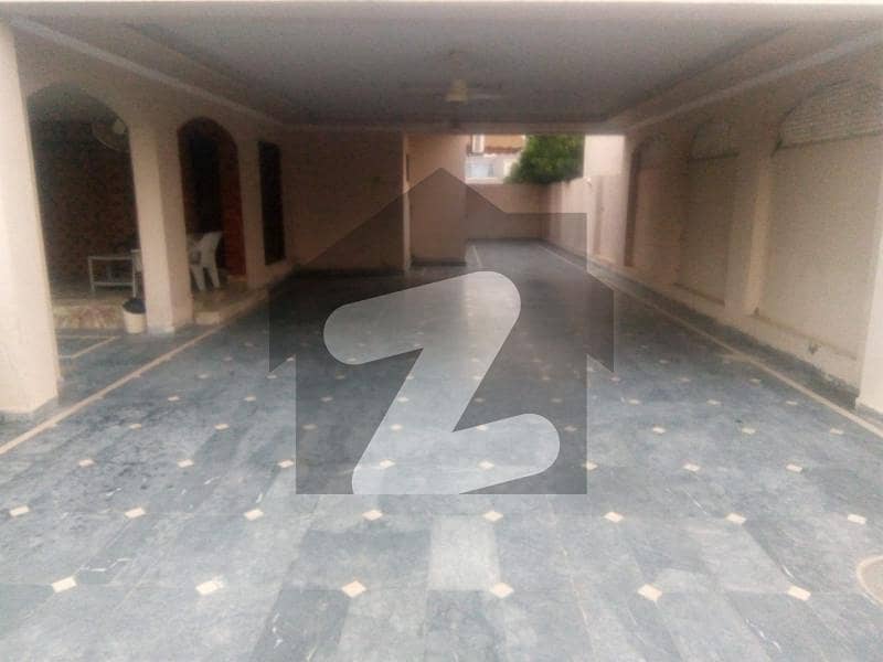 2 Kanal House Is Available For Sale In Valencia J Block Lahore