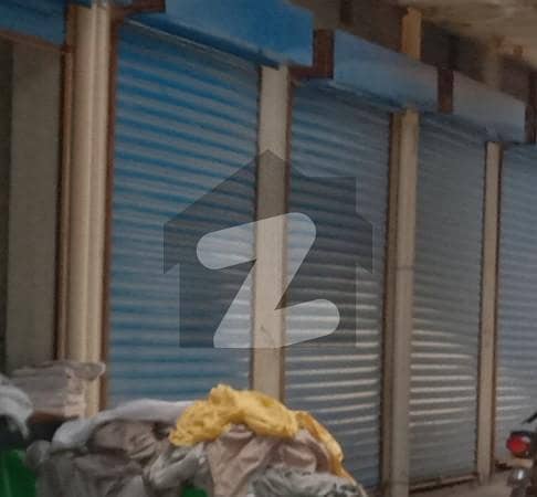 400 Square Feet Shop Available For sale In 204 Chak Road