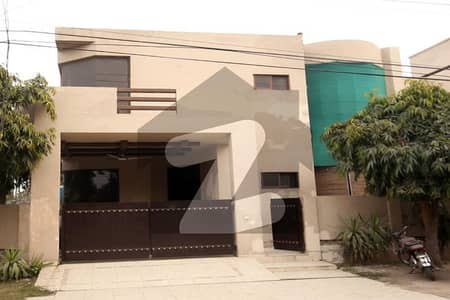 Corner 11 Marla House for Rent Phase 4 DHA