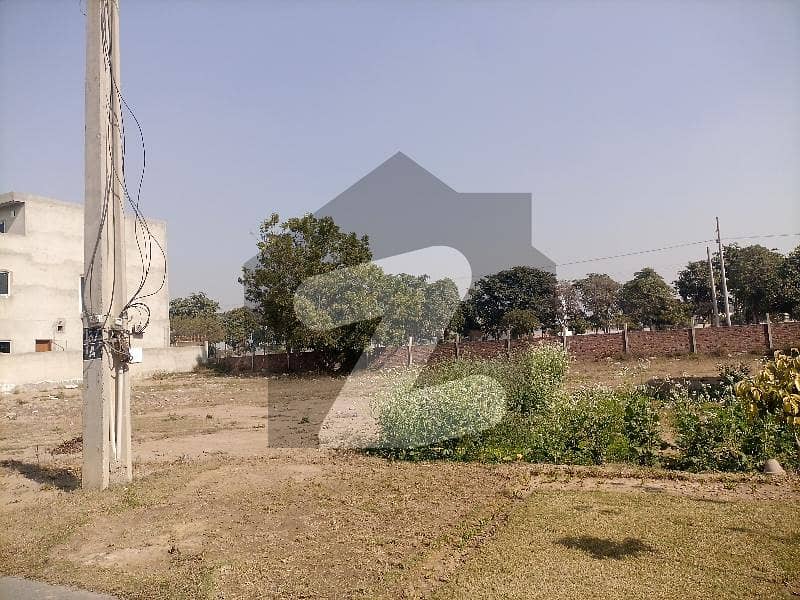 Corner Plot For Sale Nespak Housing Society Phase 3 Block B, Nespak