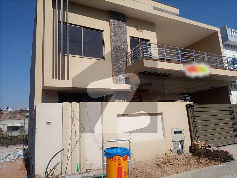 10 Marla House Available For Sale In Zaraj Housing Society Islamabad.