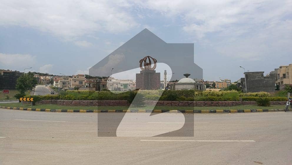 5 Marla Residential Plot Is Available For sale In Bahria Town Phase 8 - Rafi Block