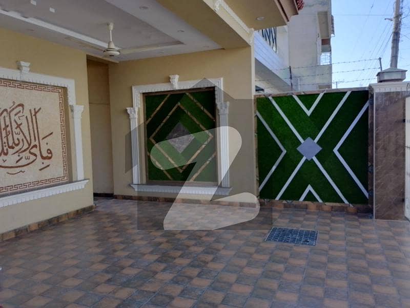 10 Marla House for Sale Banker B BLOCK Lahore